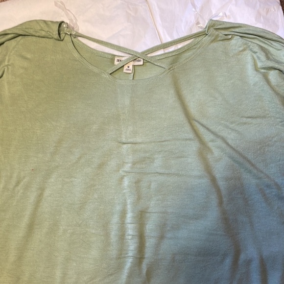 Bundle only item -3 left Sage Caged tunics/all sizes. Washed once. - Picture 6 of 8